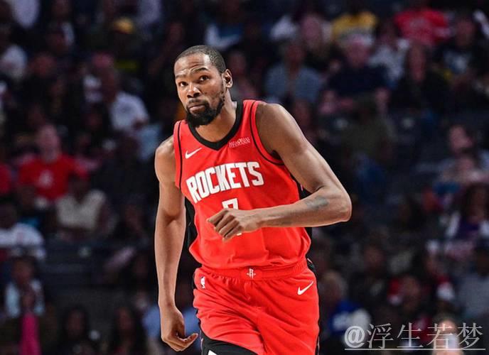 阿门谈杜兰特职业精神,赞其训练刻苦高效充满动力 阿门谈杜兰特职业精神,赞其训练刻苦高效充满动力